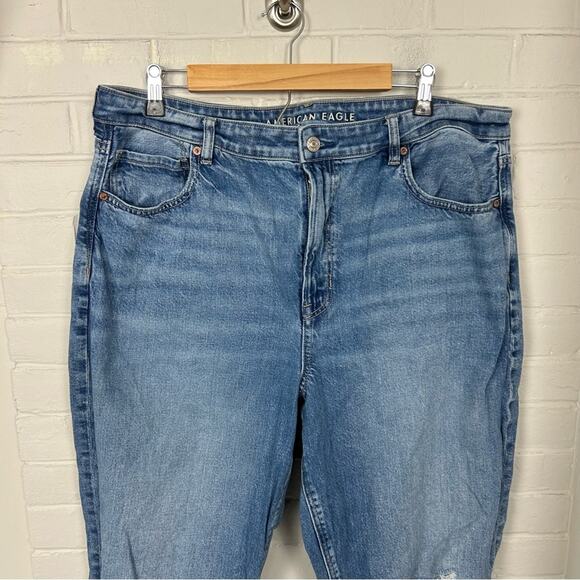 American Eagle Distressed Knee Mom Jeans Size 18 Long - Picture 4 of 10